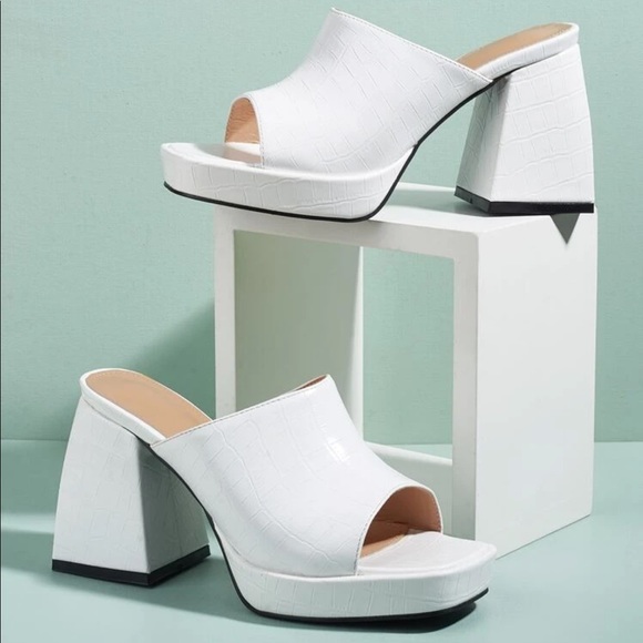 Croc Embossed Mule Sandal Heels - Picture 4 of 6